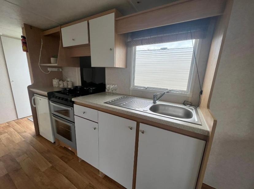 4 Berth Lido Beach برستاتين المظهر الخارجي الصورة
